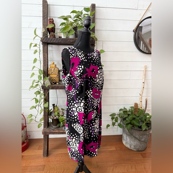 Dress Barn Floral Sleeveless Black, White, Pink and Purple Dress Size 16 - Picture 15 of 17